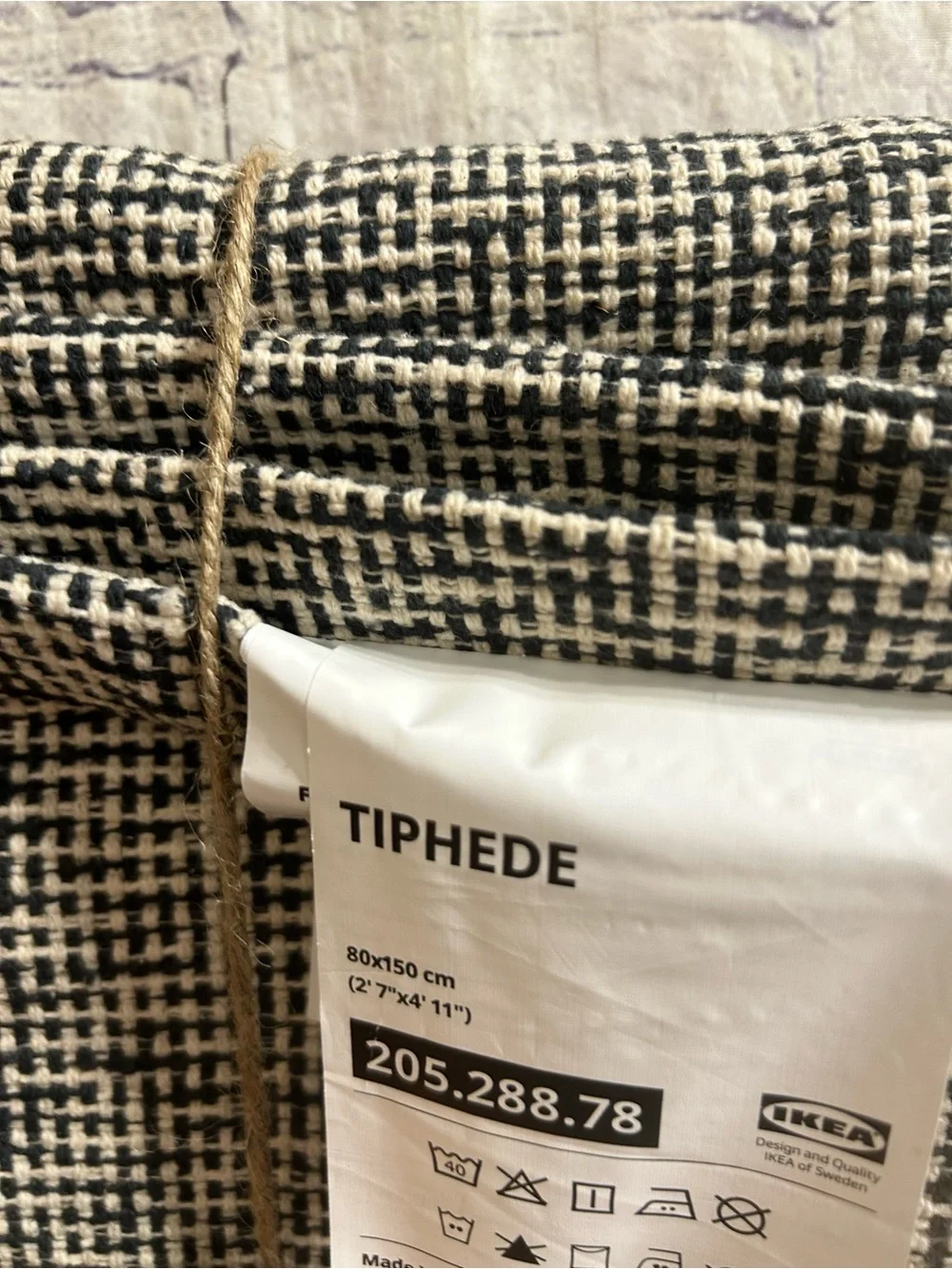 IKEA TIPHEDE FLAT WOVEN RUG BLACK/NATURAL CHECKED PATTERN RECTANGULAR 2’7”x4’11”